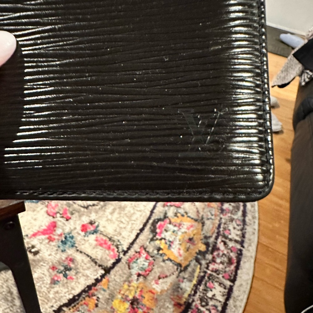 LOUIS VUITTON EPI BLACK BUSINESS CARD HOLDER - Picture 3 of 11